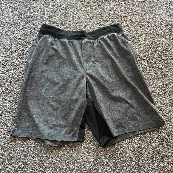 Lululemon T.H.E. Lined Shorts 9.5” Grey Athletic Mens Size Large - Picture 1 of 8